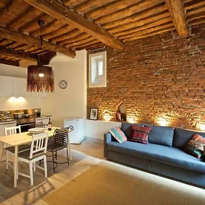 Casa Nora , Lucca Italië